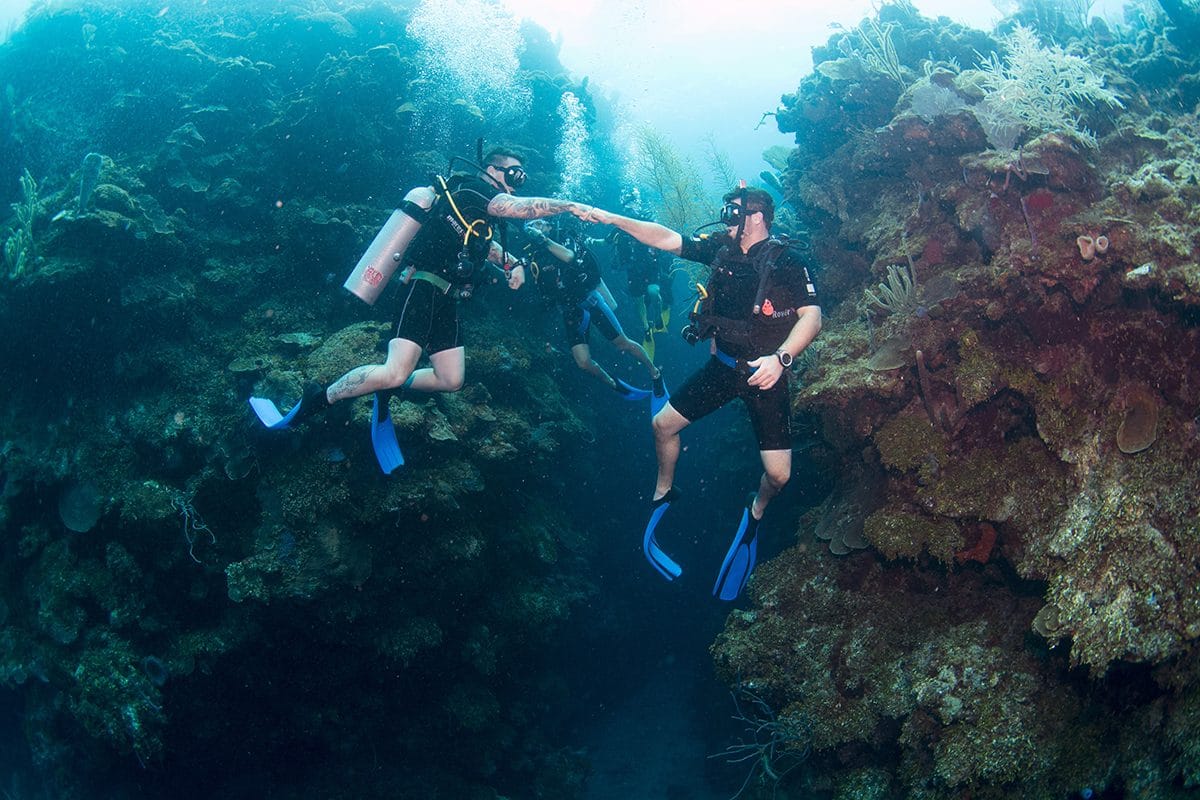 Top 10 Benefits of Scuba Therapy - Warfighter Scuba